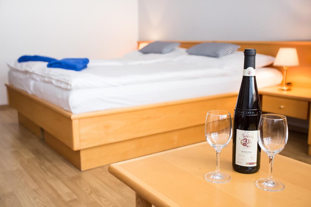 Hotel Laguna Ceske Budejovice Pokoj fotografie